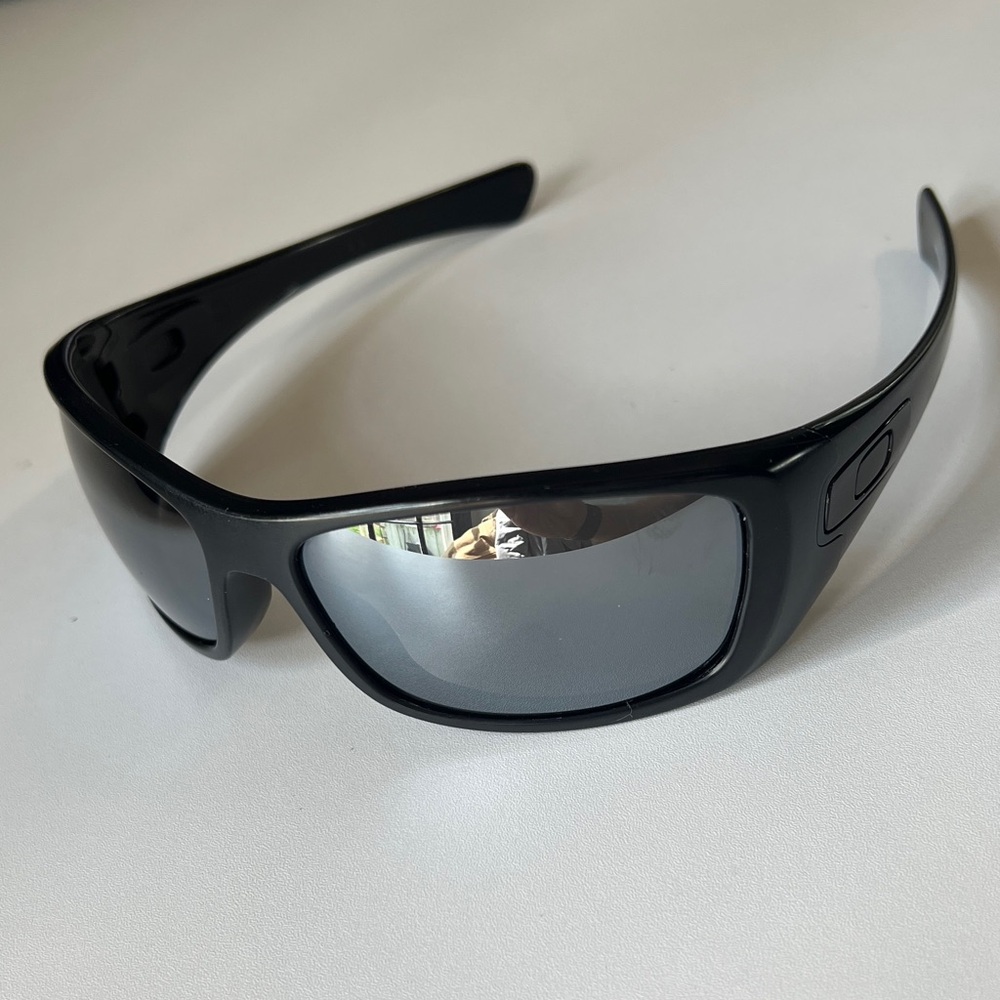 Oakley Hijinx Matte Black/Grey Polarized 64-15 Sunglasses 12-929